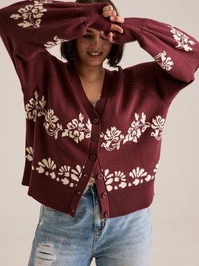 Torrid Festi Cropped Maroon Button Cardigan 1X